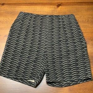 Ace&jig Wendy shorts. Size L. Matchstick textile.
